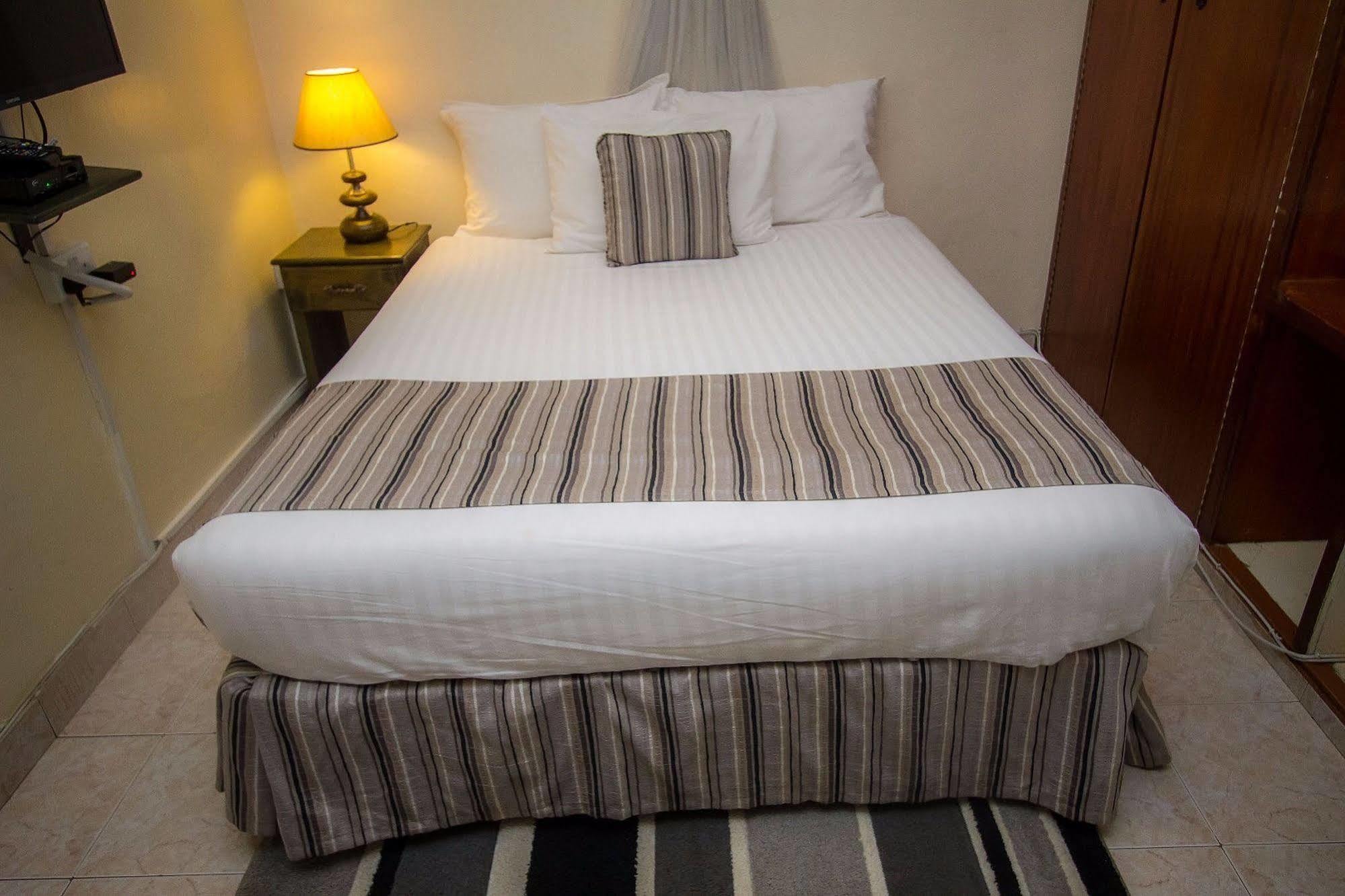 Magnolia Pine Bed & Breakfast Nairobi Exteriör bild