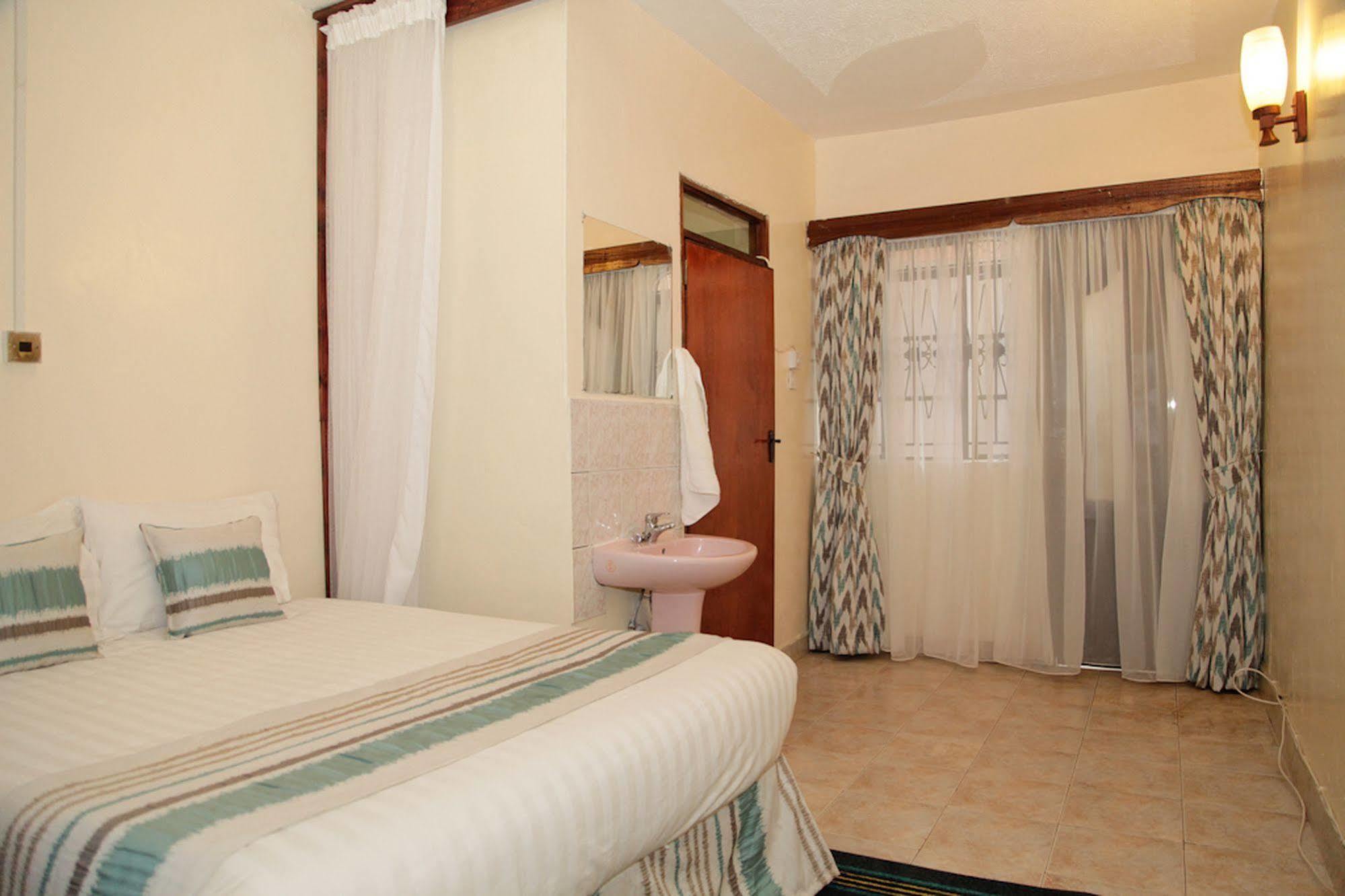 Magnolia Pine Bed & Breakfast Nairobi Exteriör bild