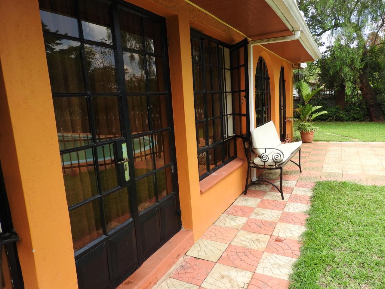 Magnolia Pine Bed & Breakfast Nairobi Exteriör bild