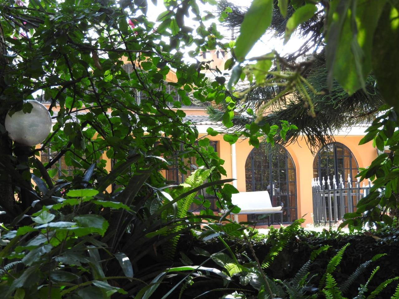 Magnolia Pine Bed & Breakfast Nairobi Exteriör bild